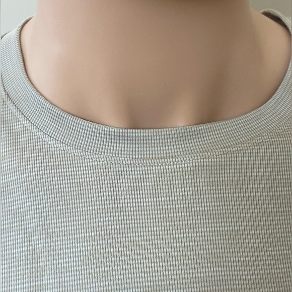 Under Armour Big & Tall Tech Textured Short Sleeve Tee- City Khaki - Picture 5 of 16